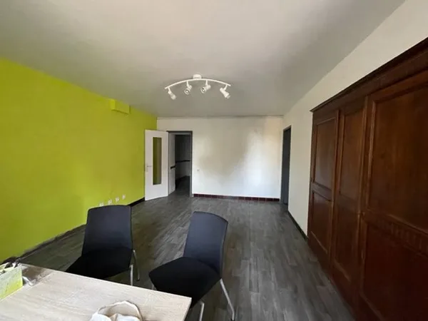 Local commercial 2 pièces 34 m²