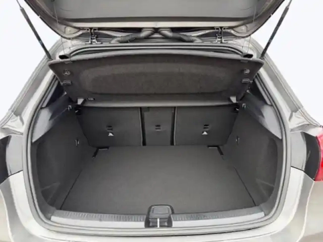 Mercedes Classe A 180 d progressive line — photo 10