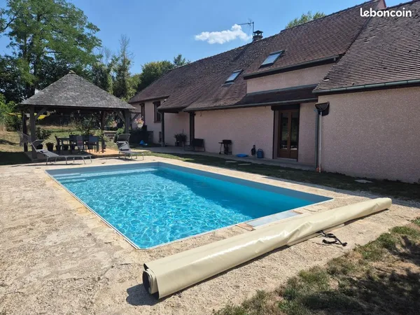 Maison 7 pièces 200 m²