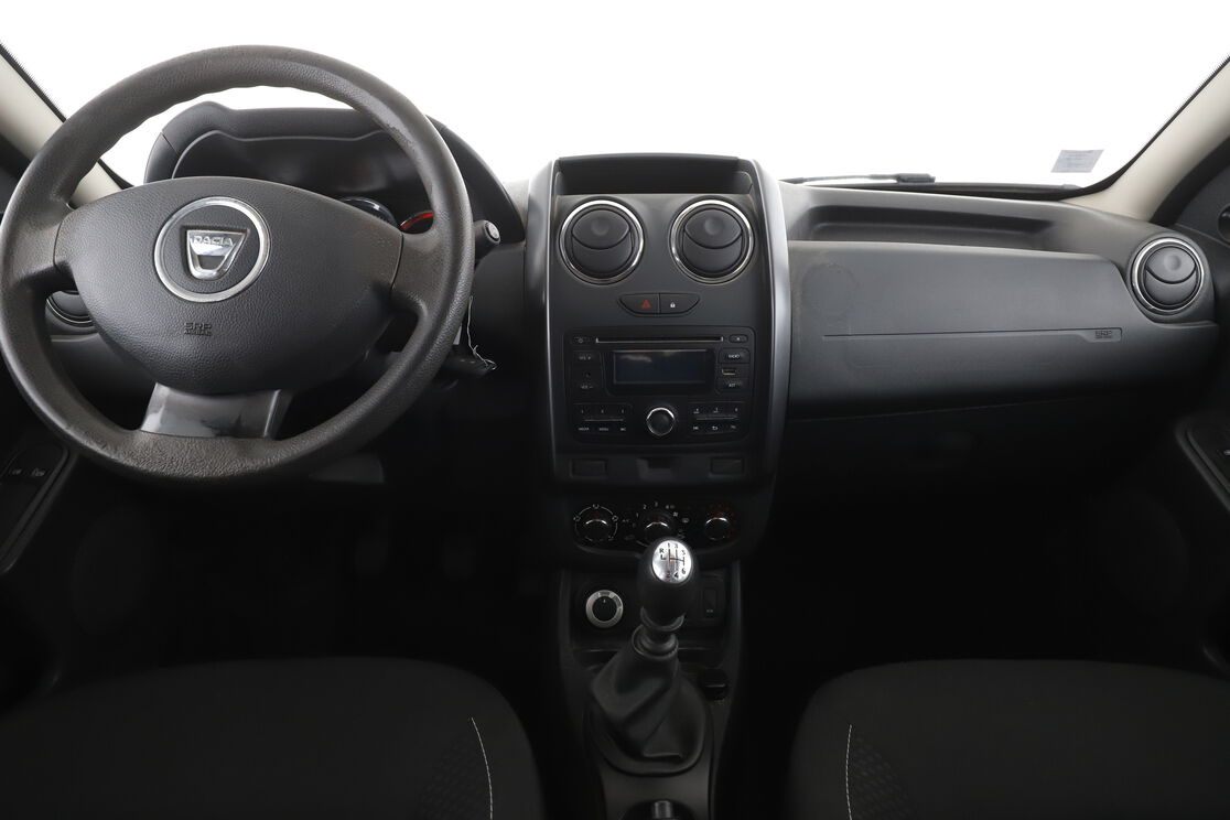 Dacia Duster 1.5 dCi Silver Line 4x4 — photo 11