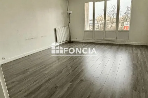 Studio 1 pièce 35 m²