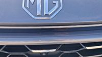 Mg Zs 1.5 Hybrid+ 197ch Luxury — photo 15