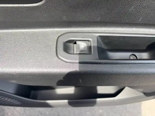 Dacia Duster eco-g 100 4x2 — photo 18