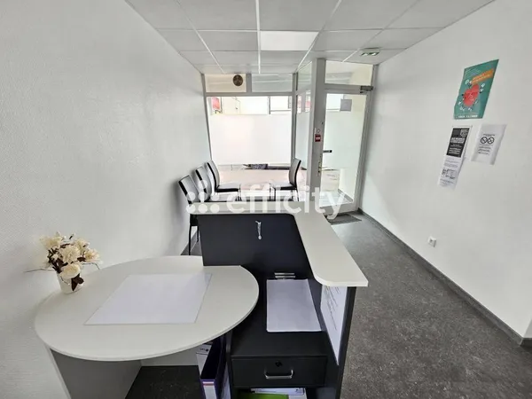 Local commercial 70 m²