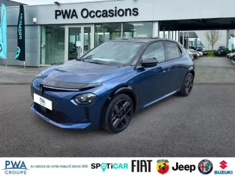 Lancia Ypsilon elettrica 156ch lx