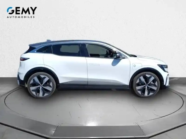 Renault Megane e-tech ev60 220 ch super charge — photo 4