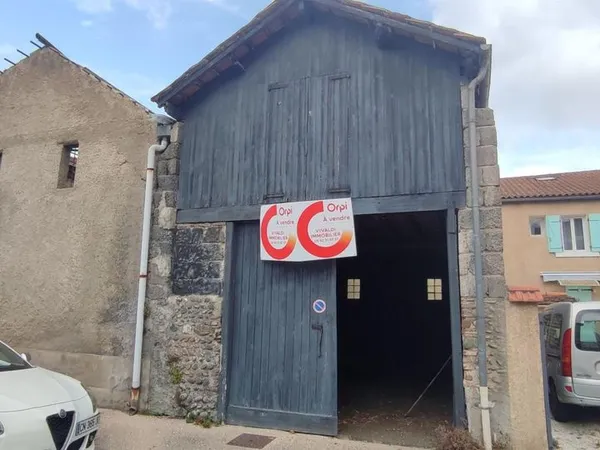 Parking 37 m² Vic En Bigorre