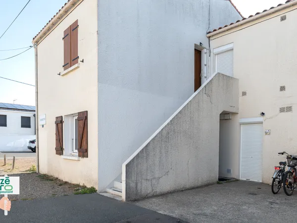 Appartement à vendre à La Tranche-sur-Mer 40 m2 Carrez, vé