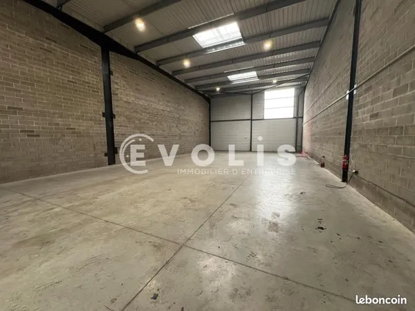 Local d'activité 538 m²