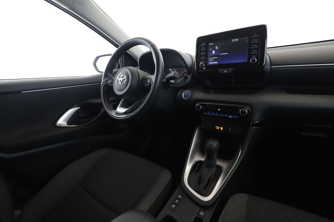 Toyota Yaris 1.5 Hybride Dynamic — photo 12
