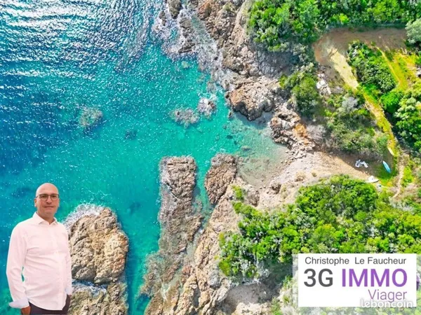 Villa d'architecte en nue-propriété | 285 m² | Vue mer et crique privative