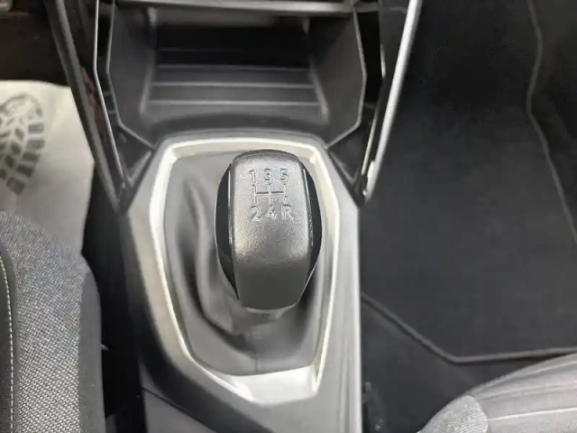 Peugeot 208 puretech 75 s&amp;s bvm5 — photo 14