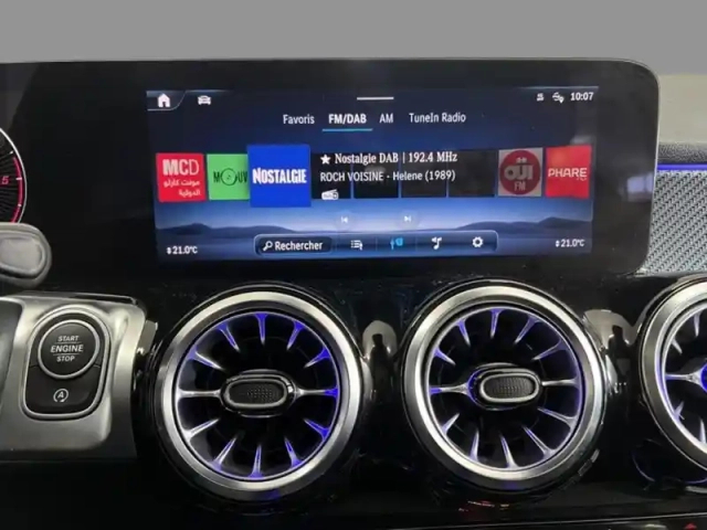 Mercedes Glb 200 d amg line — photo 12