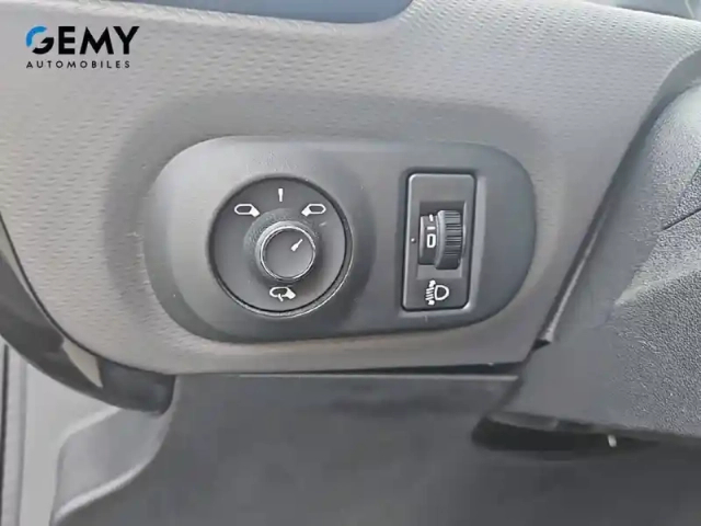 Citroën C4 cactus bluehdi 100 s&amp;s bvm6 — photo 16