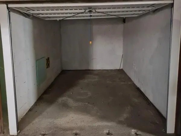 Garage a louer pour curistes face aux thermes