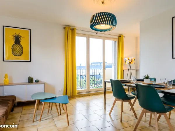 Chambre meublée idéalement située