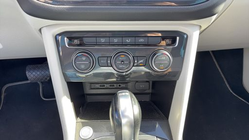Volkswagen Tiguan 2.0 TDI 190 4Motion DSG7 - R Line – 2019 – 116821 km – Diesel – Boîte Automatique — photo 19