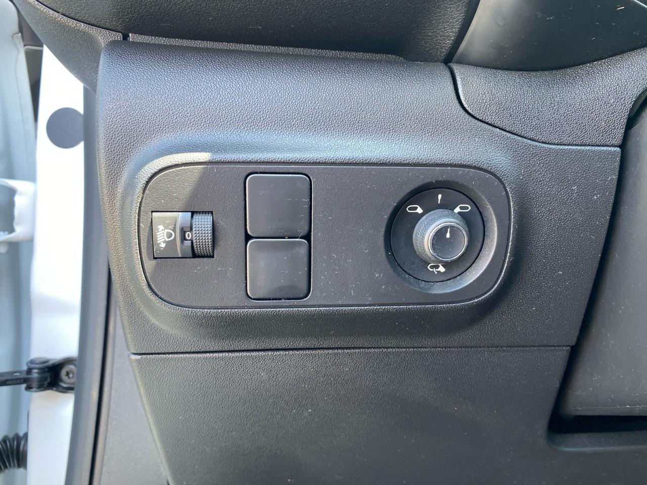 Citroën C3 1.2 puretech 83ch s&s shine — photo 14