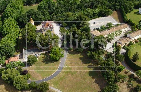 Bureaux 282 m²
