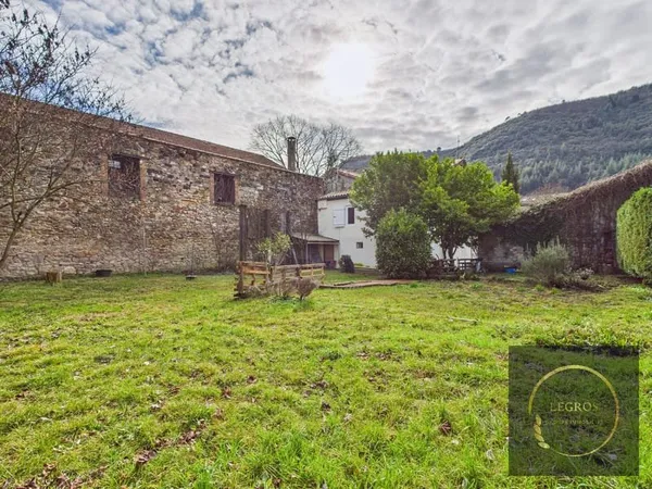Ensemble immobilier sur la commune de Bessèges