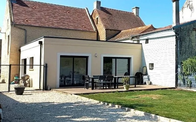 Photo 1