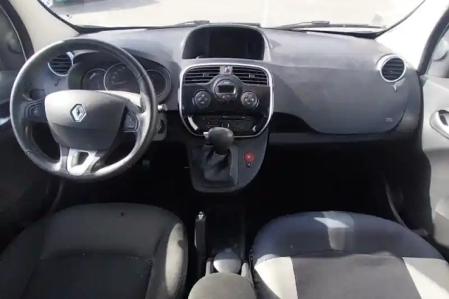 Renault Kangoo tce 115 edc — photo 9