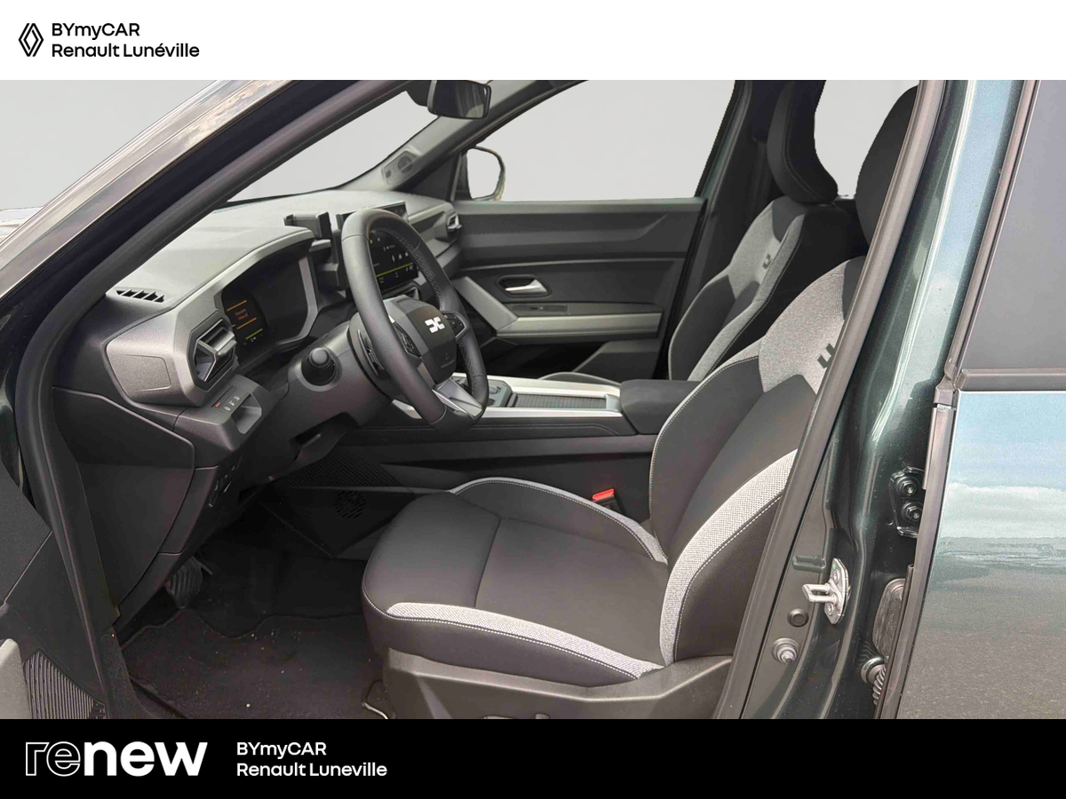 Dacia Bigster Hybrid-G 150 4x4 — photo 11