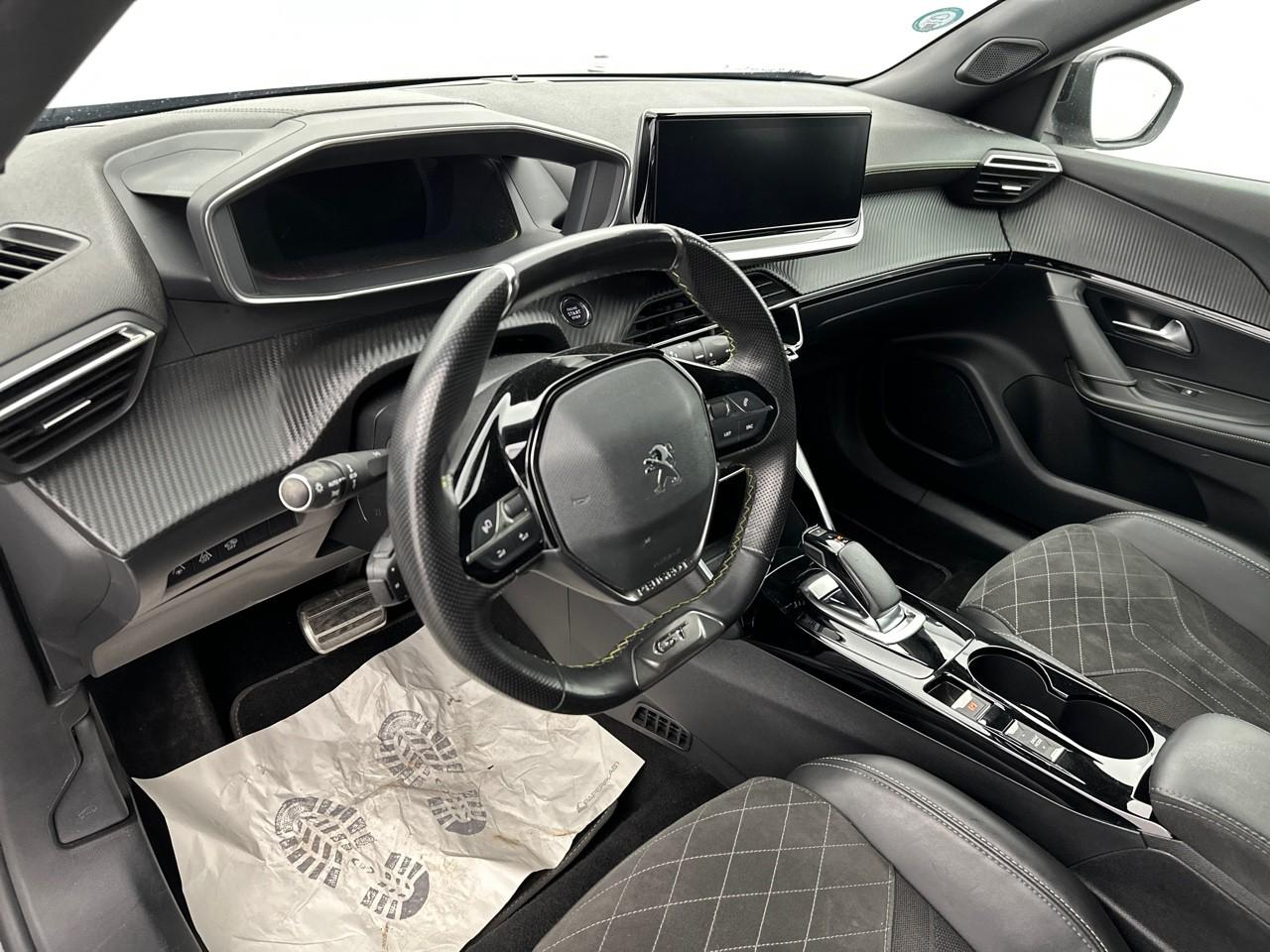 Peugeot 2008 electrique 136 ch gt pack — photo 8