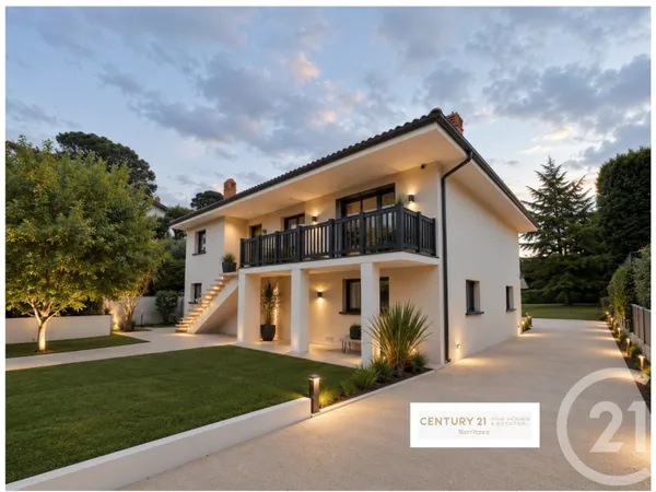 Maison 7 pièces 260 m²