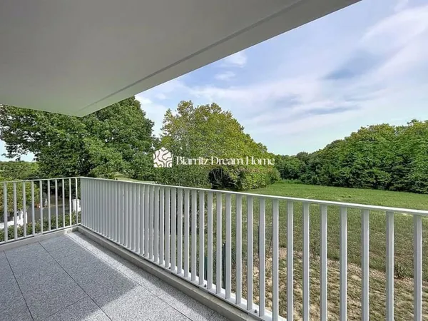 Appartement 3 pièces avec terrasse et vue dégagée sur la natu
