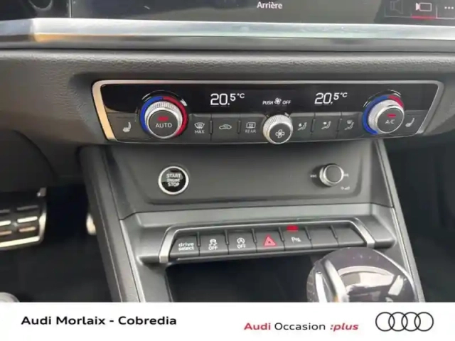 Audi Q3 35 tfsi 150ch s line plus s tronic 7 — photo 12