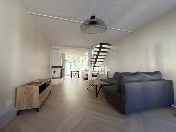 SAINTE ANNE- MAISON D'ENVIRON 90M² AVEC UN EXTERIEUR