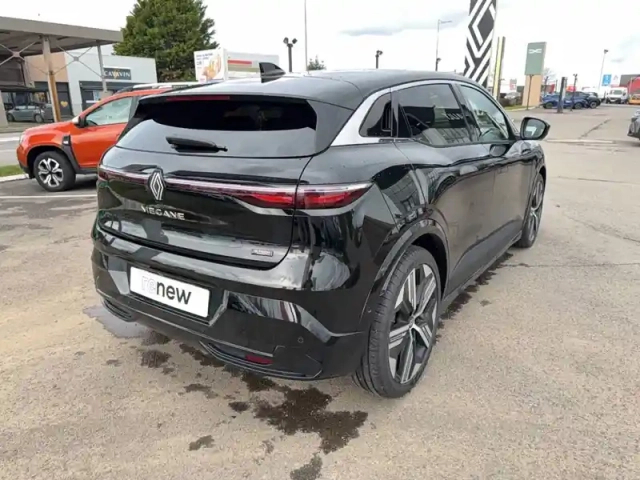 Renault Megane e-tech 220 ch autonomie confort gsr2 — photo 8