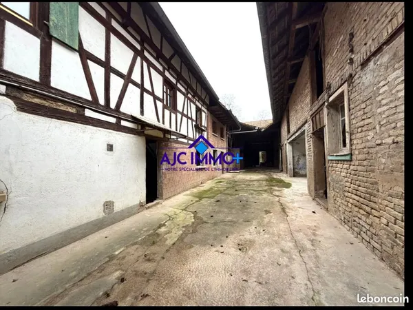 Maison corp de ferme