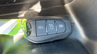 Peugeot 208 1.2 PureTech 100ch S&S Allure — photo 16