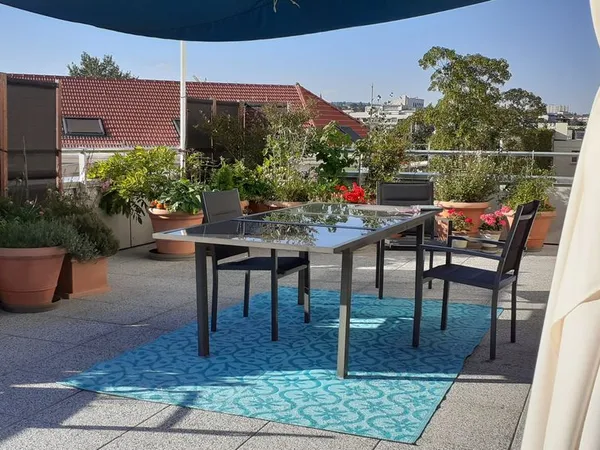 Rare, appartement centre ville avec immense terrasse