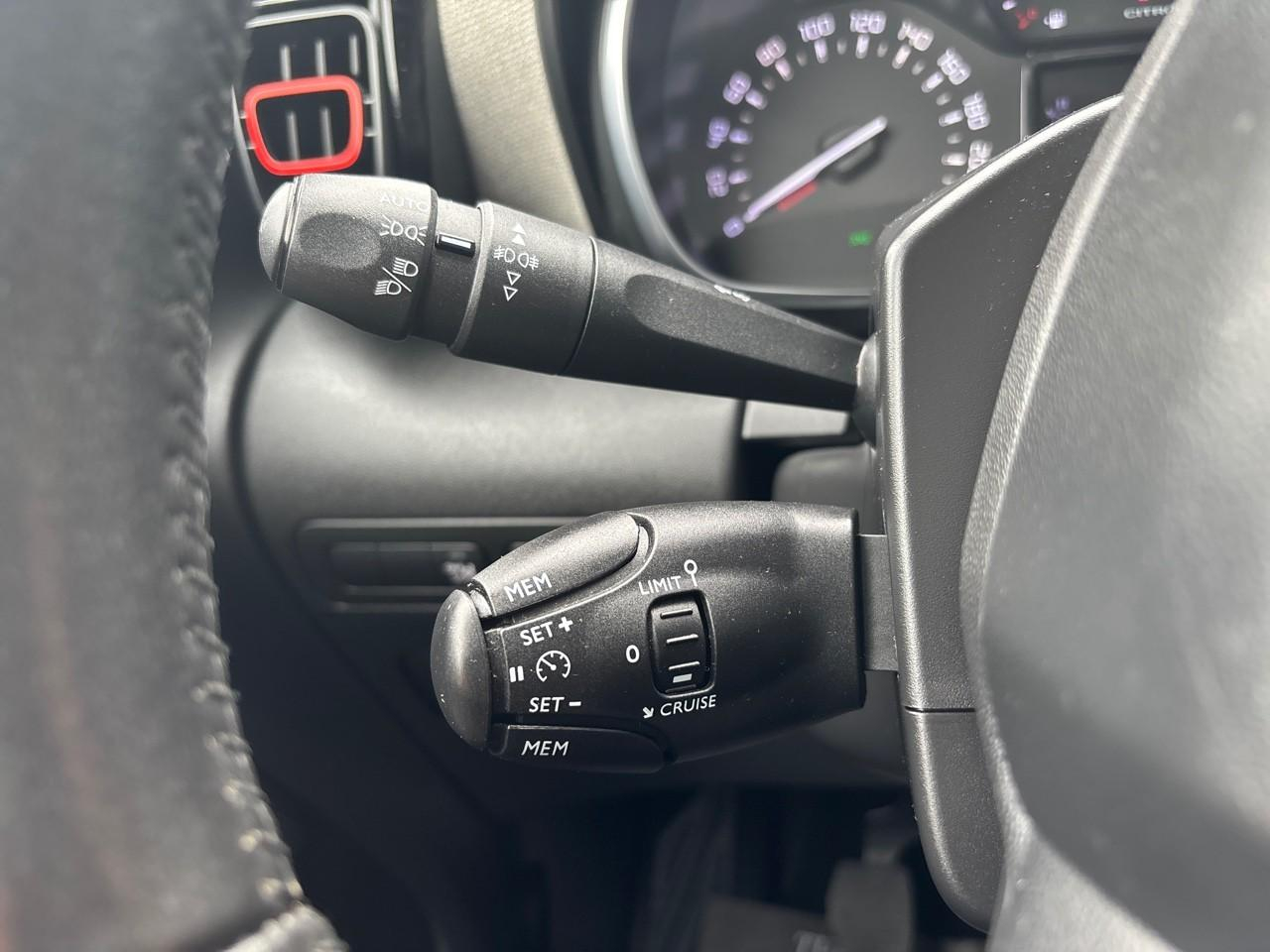 Citroën C3 Aircross puretech 110ch s&s shine e6.d-temp — photo 15