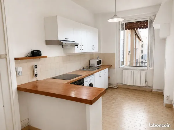 T2 Tout proche de Charpennes Villeurbanne