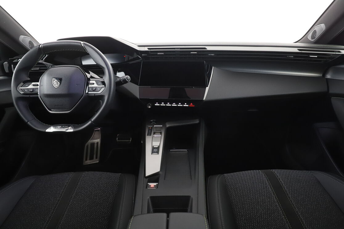 Peugeot 308 1.2 Hybrid GT e-DCS6 — photo 11