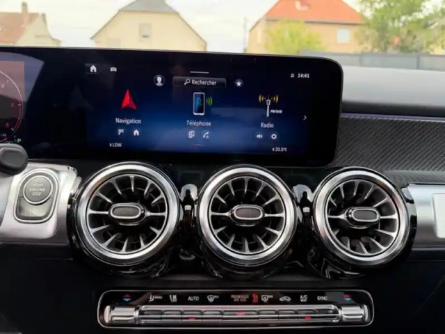 Mercedes Glb 220 d 4matic amg line — photo 38