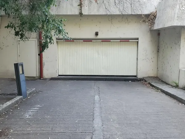 à louer - box fermé en sous-sol - villeurbanne charpennes / tonkin