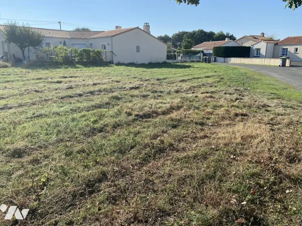 Terrain 442 m²