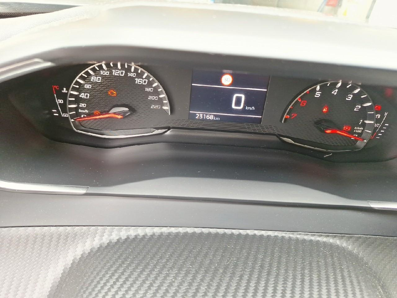Peugeot 2008 1.2 puretech 100ch s&s active — photo 15
