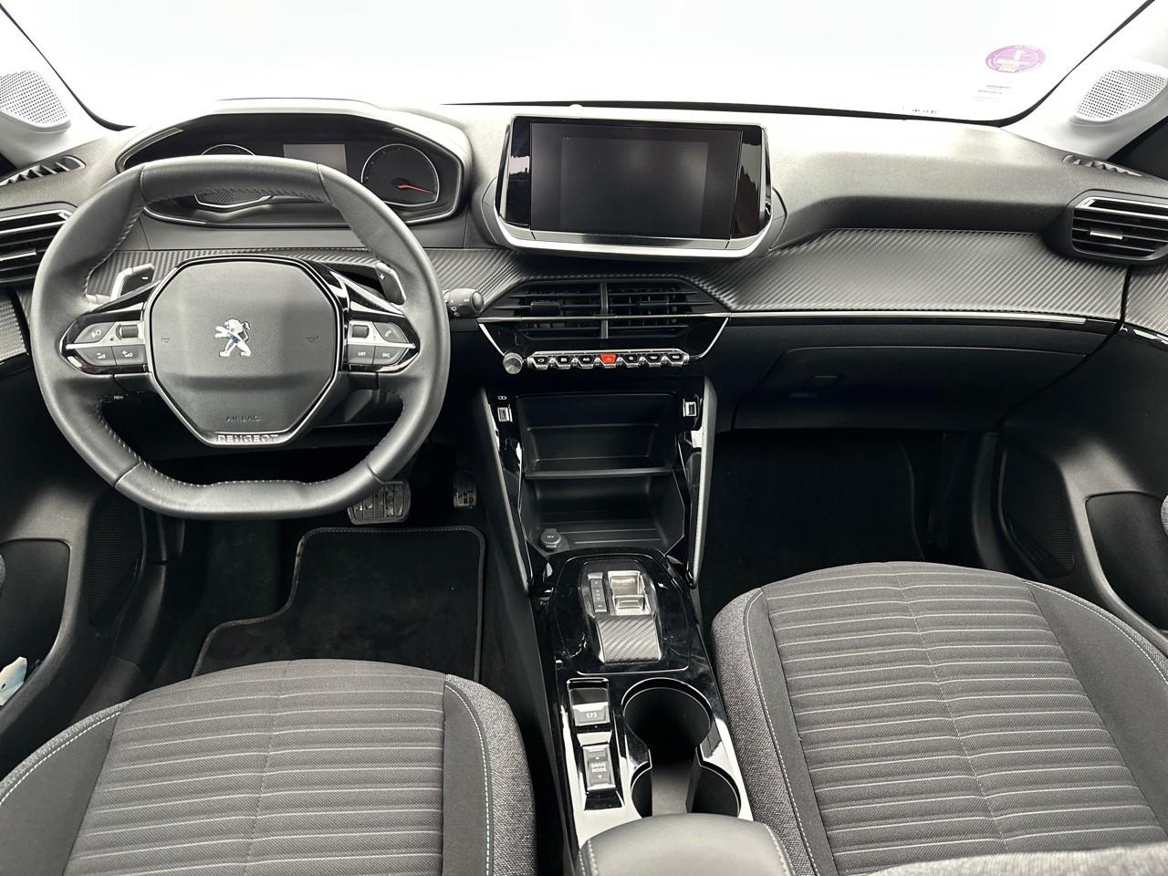 Peugeot 208 puretech 100 s&s eat8 style — photo 11