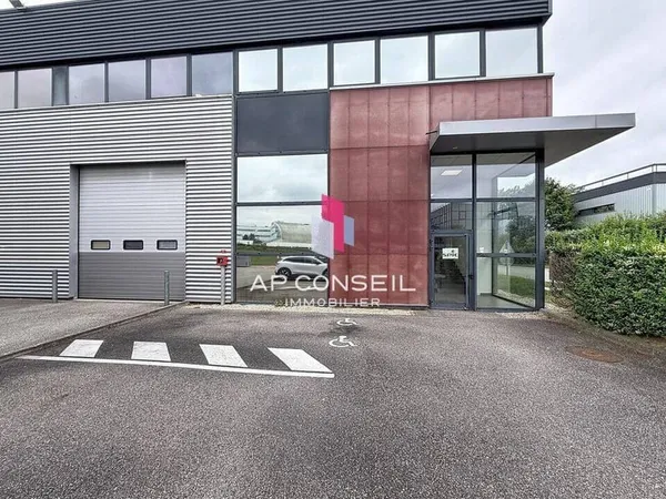 Entrepôt 516 m²
