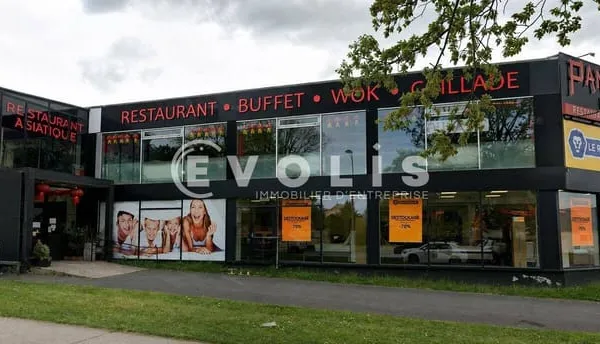 Local commercial 600 m²