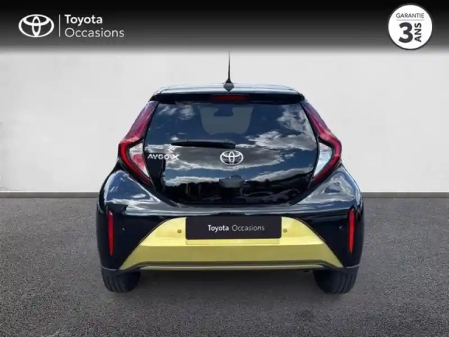 Toyota Aygo x 1.0 vvt-i 72ch air collection s-cvt my23 — photo 7