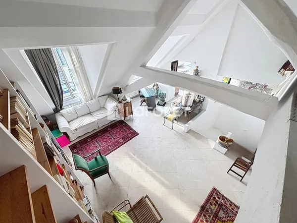 Appartement 9 pièces 200 m²