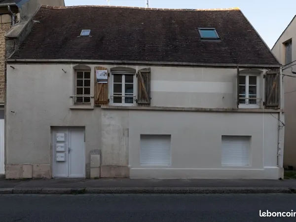 URGENT IMMEUBLE DE RAPPORT IDR - 4 APPARTEMENTS LOUÉS Travaux