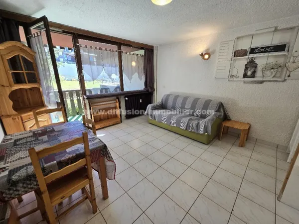 Studio 1 pièce 33 m²